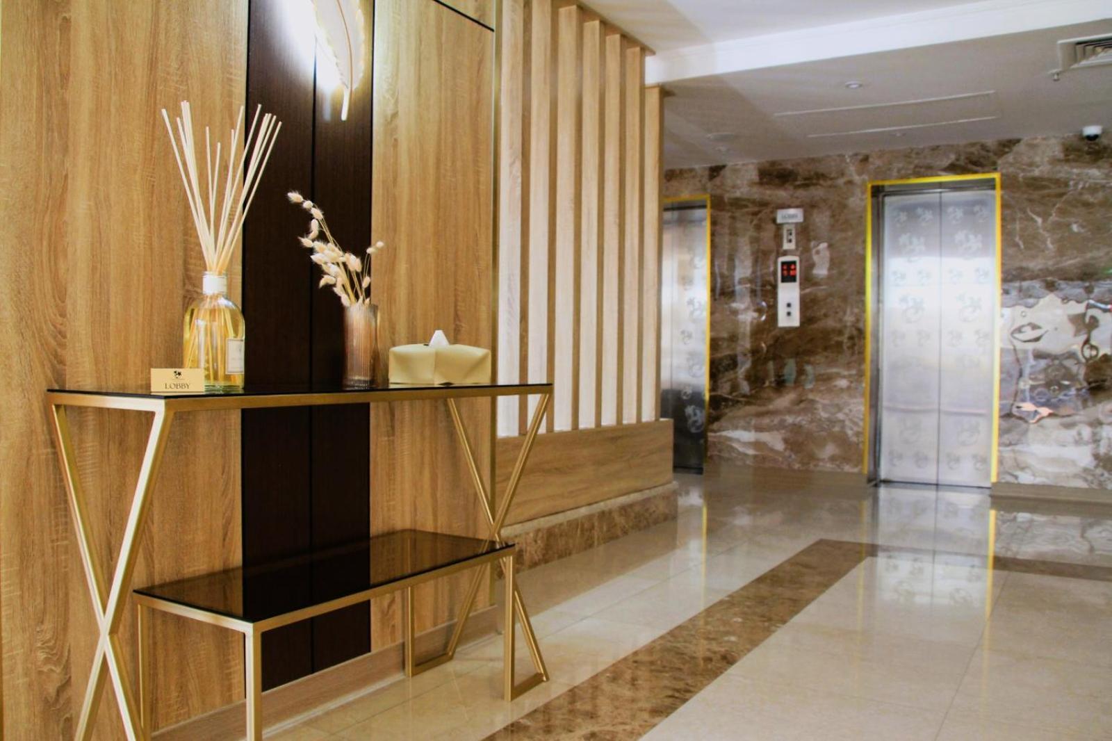 Plaza Athenee Hotel Koweït Extérieur photo
