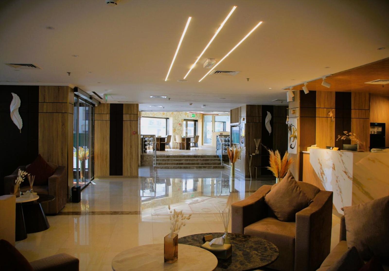 Plaza Athenee Hotel Koweït Extérieur photo