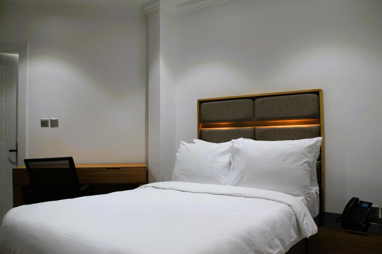 Plaza Athenee Hotel Koweït Extérieur photo